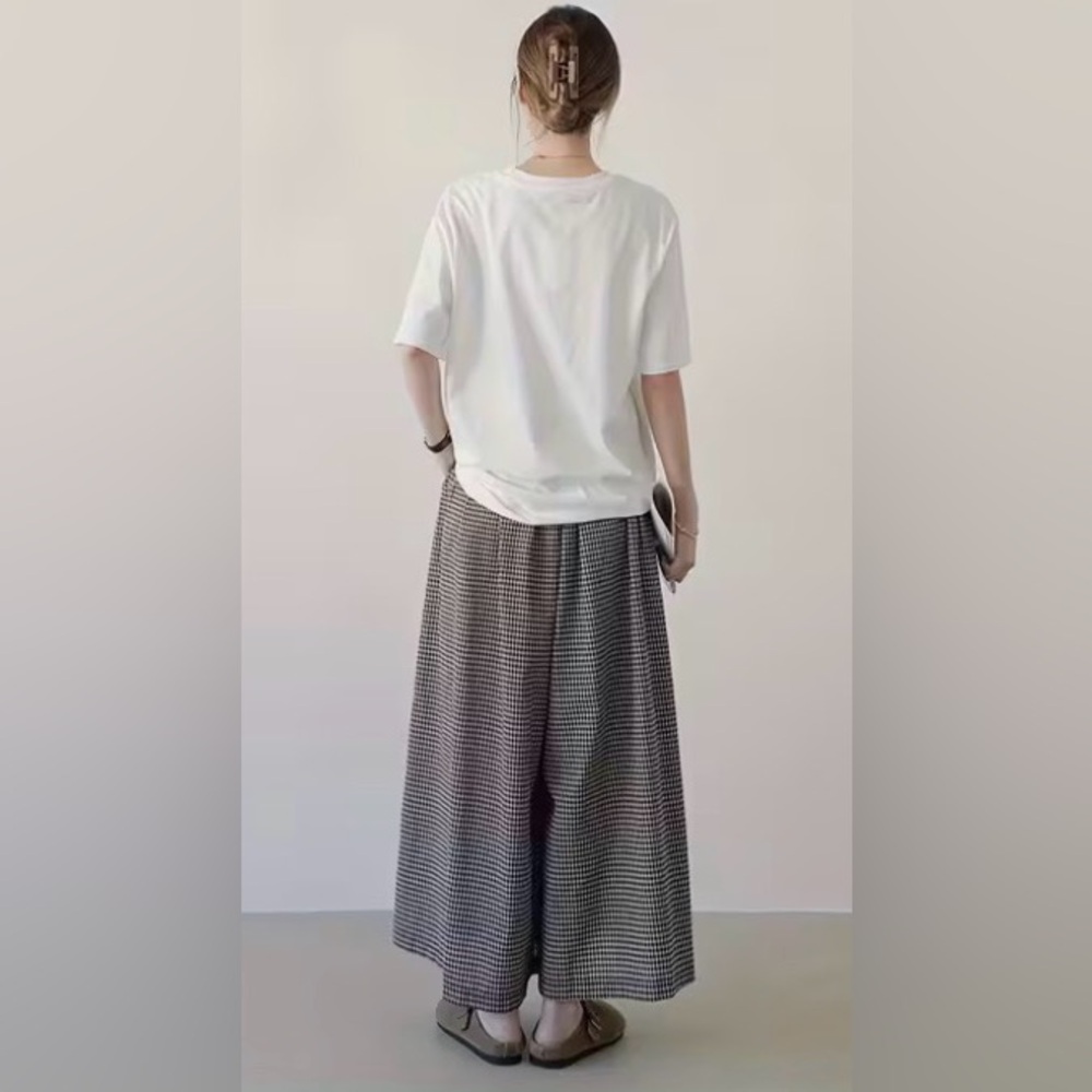Classic Black & White Checkered Wide-Leg Pants